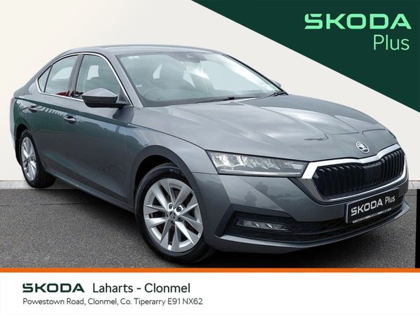 Skoda Octavia Saloon, Diesel, 2023, Grey