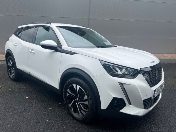 Peugeot 2008 MPV, Petrol, 2021, White