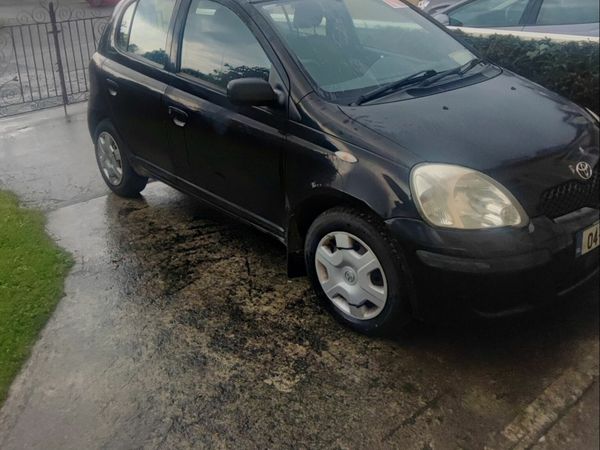 Toyota Yaris Hatchback, Petrol, 2004, Black