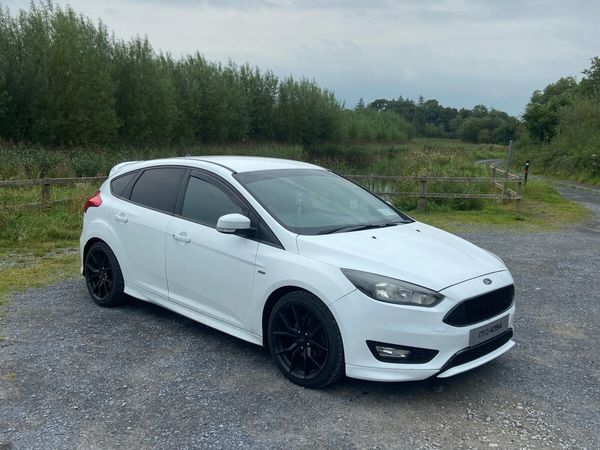 Ford Focus Hatchback, Diesel, 2017, White