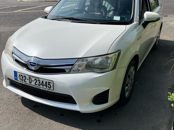 Toyota Corolla Hatchback, Petrol, 2013, Silver
