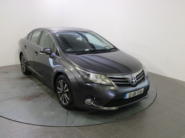 Toyota Avensis Saloon, Diesel, 2012, Grey