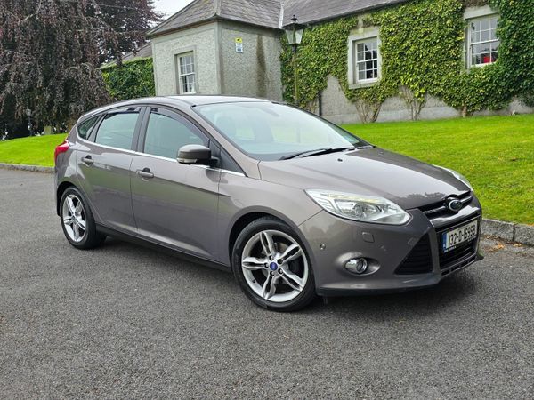 Ford Focus Hatchback, Diesel, 2013, Brown