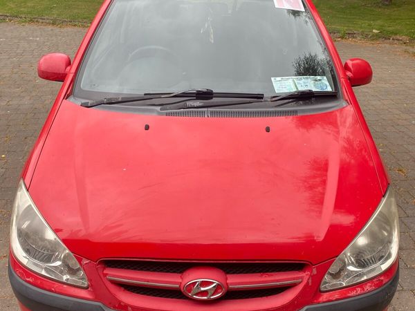 Hyundai Getz Hatchback, Petrol, 2008, Red