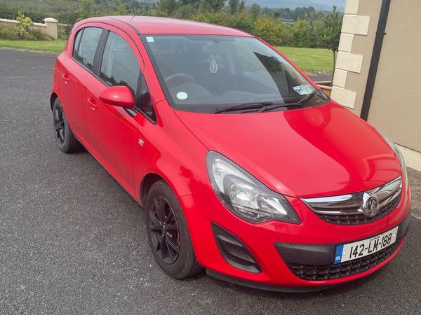 Vauxhall Corsa Hatchback, Diesel, 2014, Red