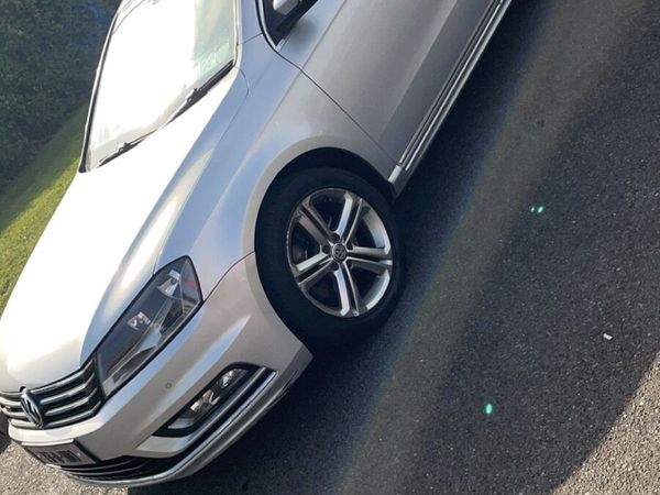 Volkswagen Passat Saloon, Diesel, 2015, Silver