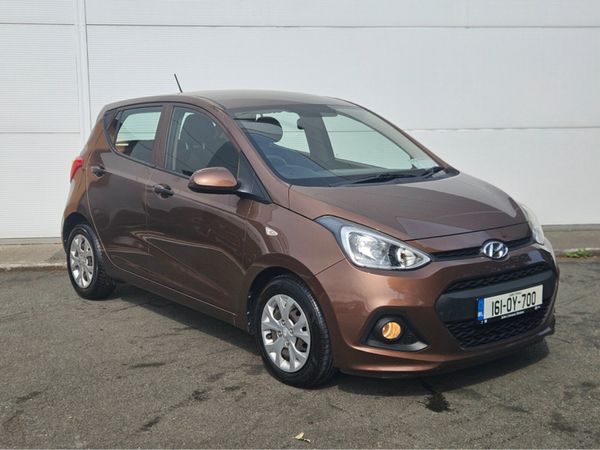 Hyundai i10 Hatchback, Petrol, 2016, Bronze