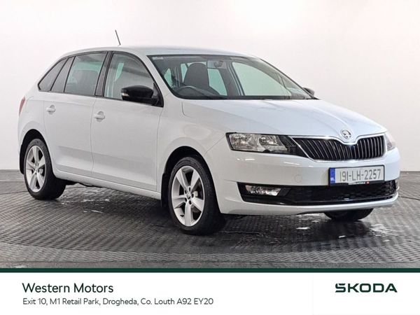 Skoda Rapid Hatchback, Petrol, 2019, White