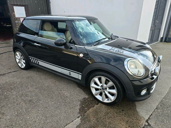 Mini Cooper Hatchback, Diesel, 2011, Black