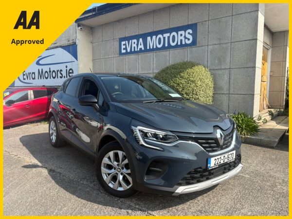 Renault Captur Hatchback, Petrol, 2022, Blue
