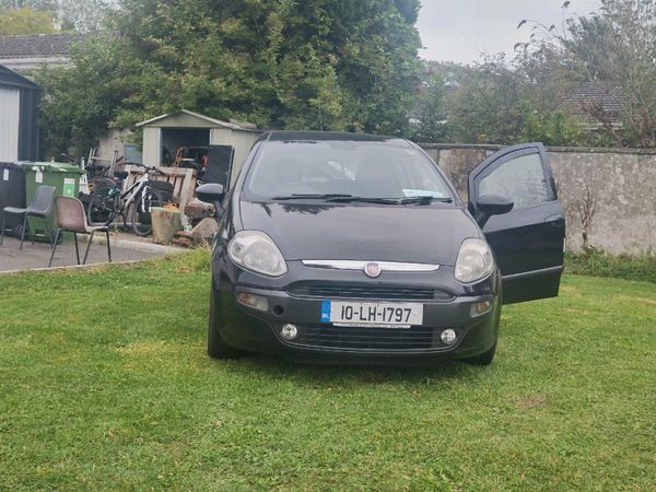 Fiat Punto Hatchback, Petrol, 2010, Black