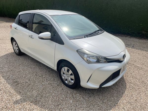 Toyota Vitz Hatchback, Petrol, 2015, White