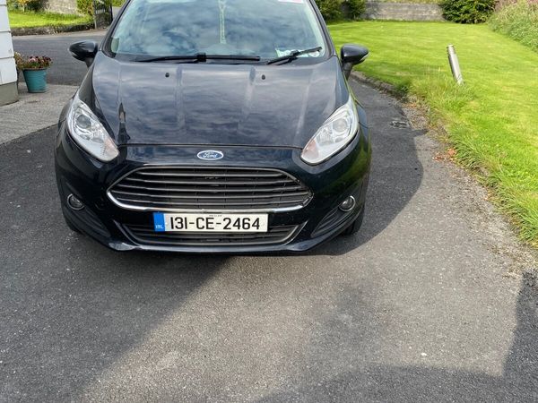 Ford Fiesta Hatchback, Petrol, 2013, Black