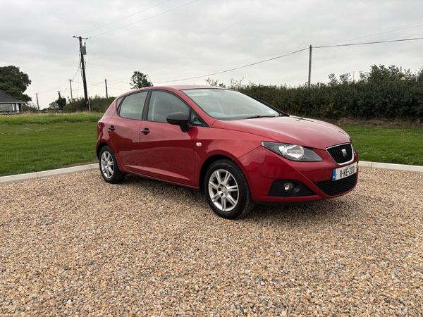 SEAT Ibiza MPV, Petrol, 2011, Red
