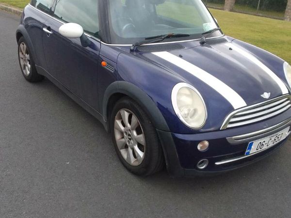 Mini Cooper Hatchback, Petrol, 2006, Purple