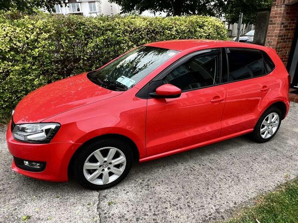 Volkswagen Polo Hatchback, Petrol, 2013, Red