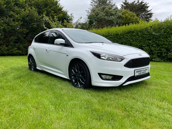 Ford Focus Hatchback, Diesel, 2017, White