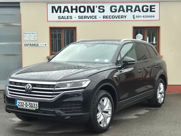 Volkswagen Touareg SUV, Diesel, 2023, Black