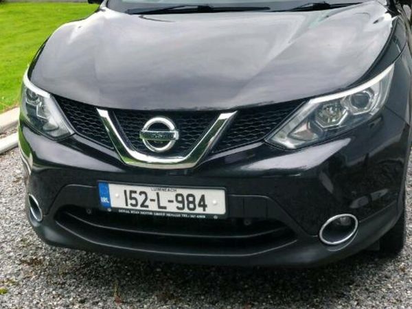Nissan Qashqai Hatchback, Diesel, 2015, Black