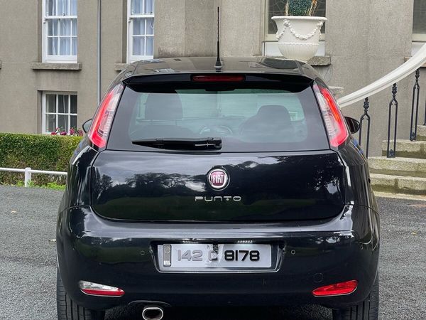 Fiat Punto Hatchback, Petrol, 2014, Black