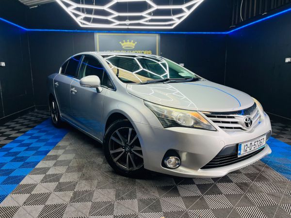 Toyota Avensis Saloon, Diesel, 2012, Silver