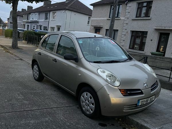 Nissan Micra Hatchback, Petrol, 2003, Gold