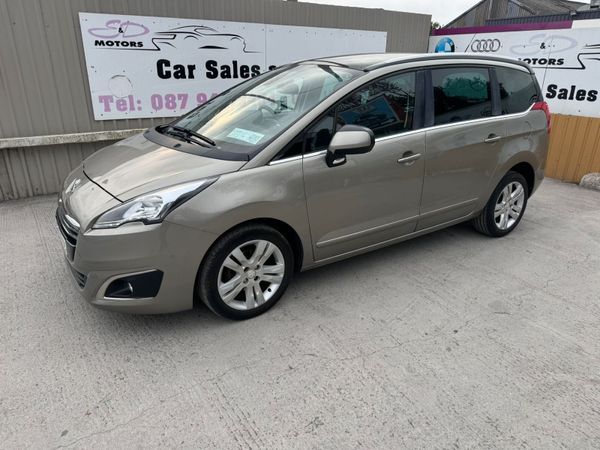 Peugeot 5008 MPV, Diesel, 2015, Grey