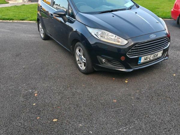 Ford Fiesta Hatchback, Diesel, 2014, Black