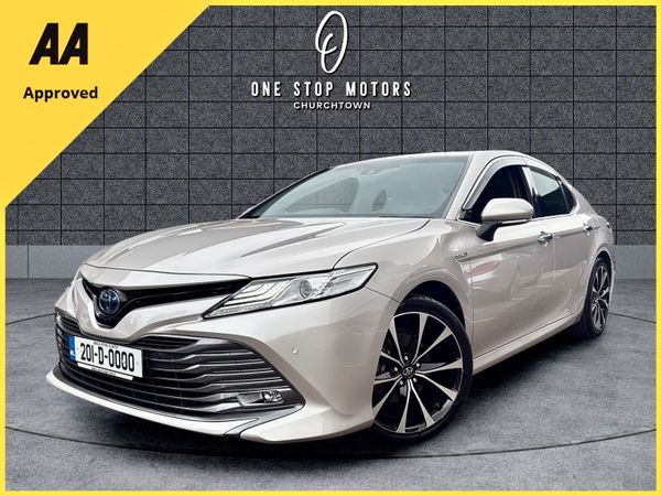 Toyota Camry Saloon, Petrol Hybrid, 2020, Silver