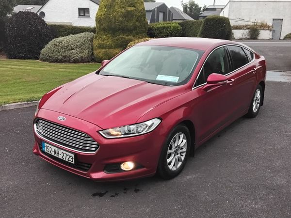 Ford Mondeo Hatchback, Diesel, 2015, Red