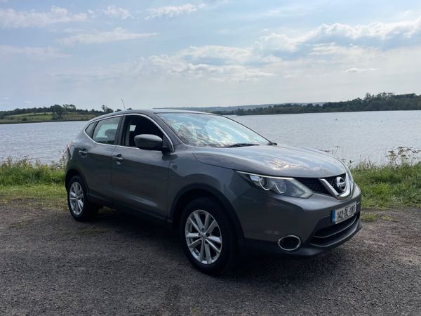 Nissan Qashqai Hatchback, Diesel, 2014, Grey