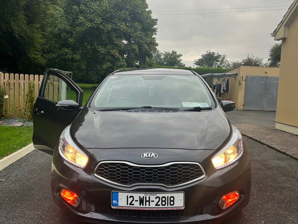 Kia Ceed Hatchback, Diesel, 2012, Black
