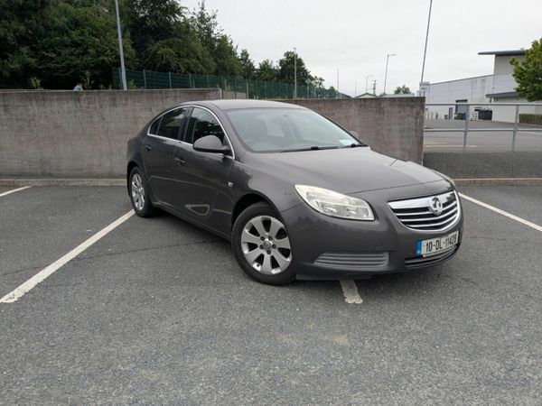 Vauxhall Insignia Hatchback, Diesel, 2010, Grey