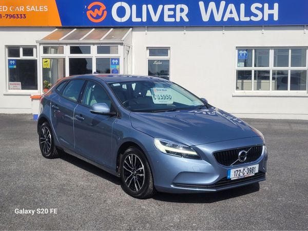 Volvo V40 Hatchback, Diesel, 2017, Blue
