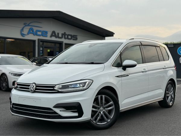 Volkswagen Touran MPV, Petrol, 2017, White