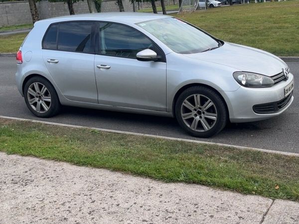 Volkswagen Golf Hatchback, Petrol, 2009, Silver