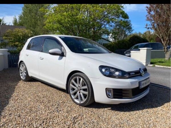 Volkswagen Golf Hatchback, Diesel, 2010, White