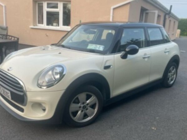 Mini Cooper Hatchback, Petrol, 2017, White