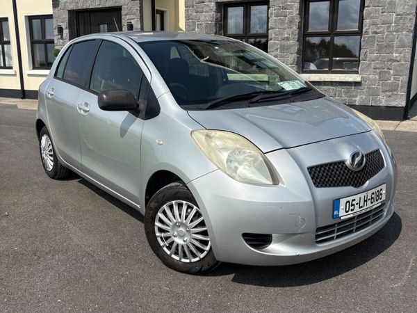 Toyota Yaris Hatchback, Petrol, 2005, Silver