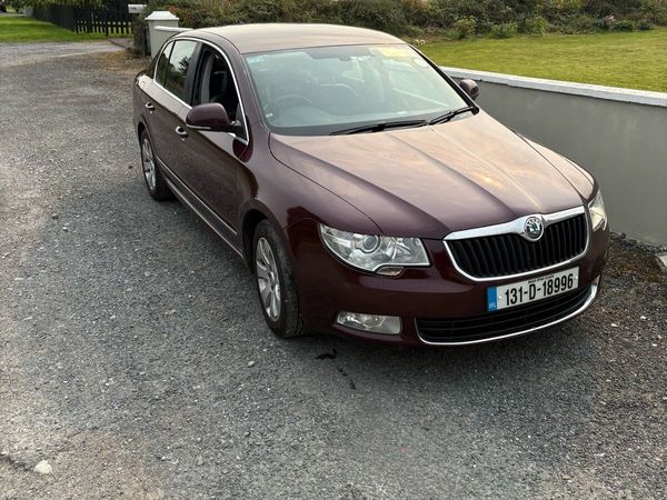 Skoda Superb Saloon, Diesel, 2013, Red