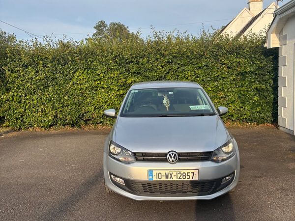 Volkswagen Polo Hatchback, Petrol, 2010, Silver
