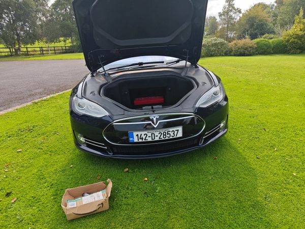 Tesla Model S Hatchback, Electric, 2014, Blue