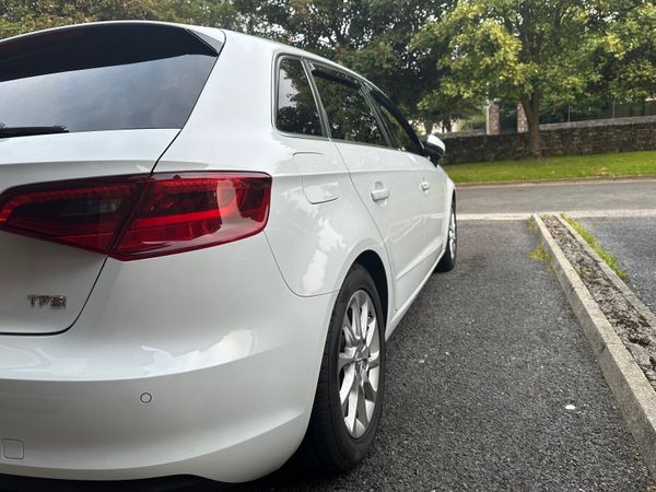 Audi A3 Hatchback, Petrol, 2015, White