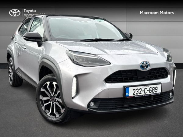 Toyota Yaris Cross Hatchback, Petrol Hybrid, 2023, Silver