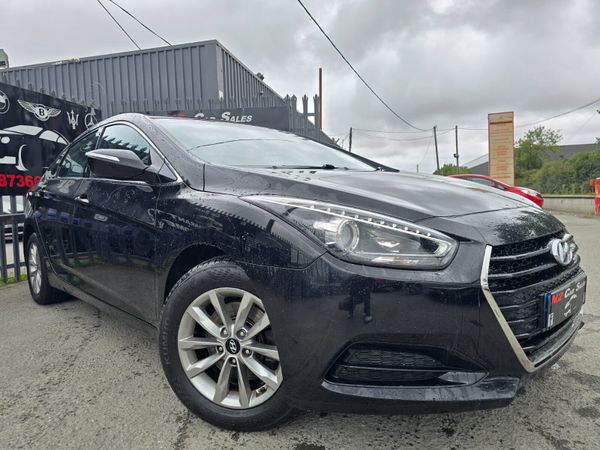 Hyundai i40 Saloon, Diesel, 2016, Black