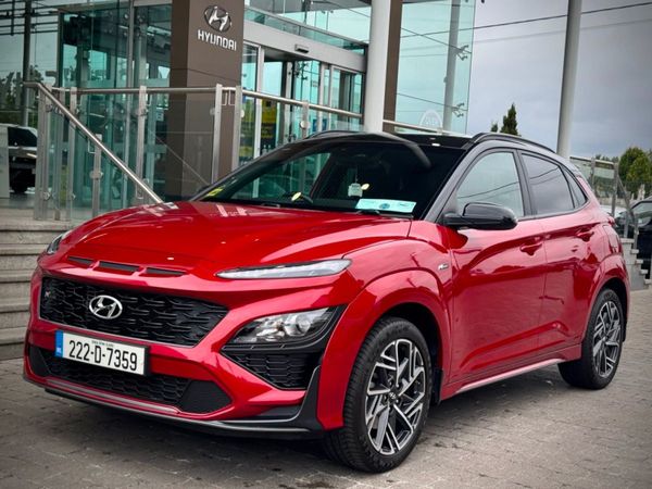 Hyundai KONA MPV, Petrol, 2022, Red