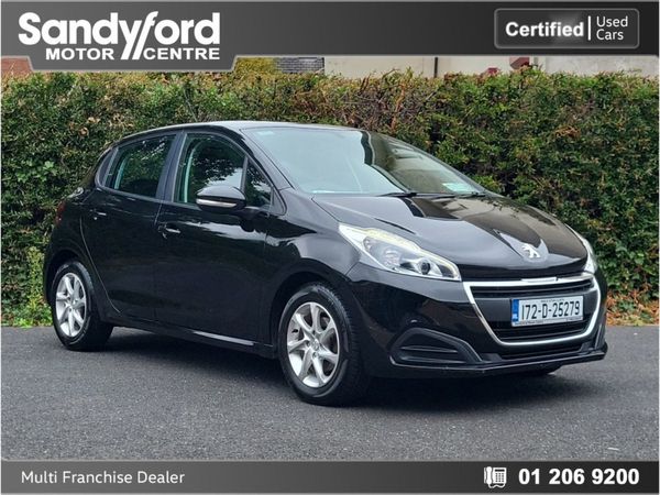 Peugeot 208 Hatchback, Petrol, 2017, Black