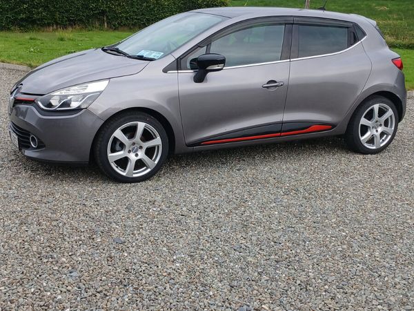 Renault Clio Hatchback, Petrol, 2015, Grey