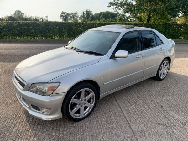Lexus IS Saloon, Petrol, 2002, Silver