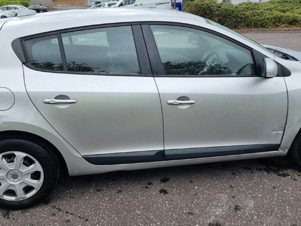 Renault Megane Hatchback, Diesel, 2011, Silver